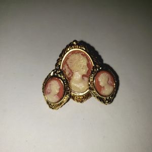 Vintage earrings and knecklace charm